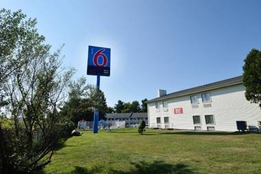 Motel 6-Nashua NH