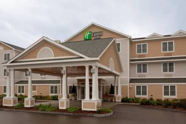 Holiday Inn Express Hotel & Suites Rochester an IHG Hotel