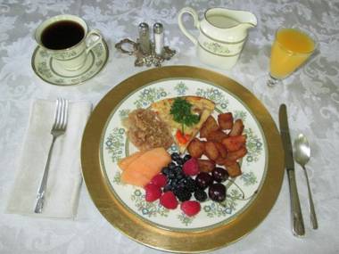 The Bridges Inn at Whitcomb House B&B