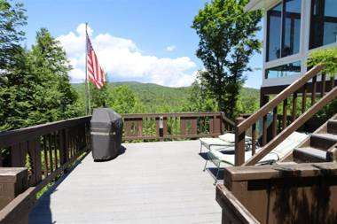 Private Pet Friendly 4 Bedroom Deluxe Vacation Home Close to Waterville Valley Resort!