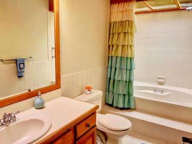 O3 Bretton Woods Cottage on beginner ski trail Perfect location for all seasons