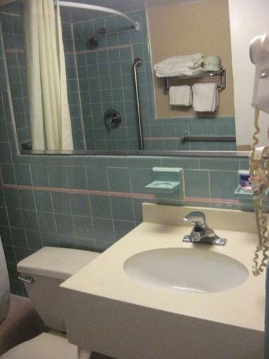 Atlantic Motor Inn Near Boardwalk