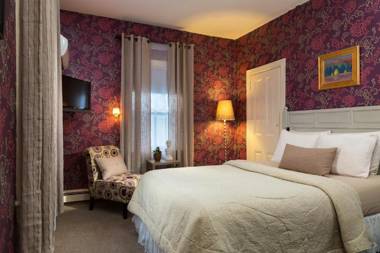 The Carroll Villa Hotel