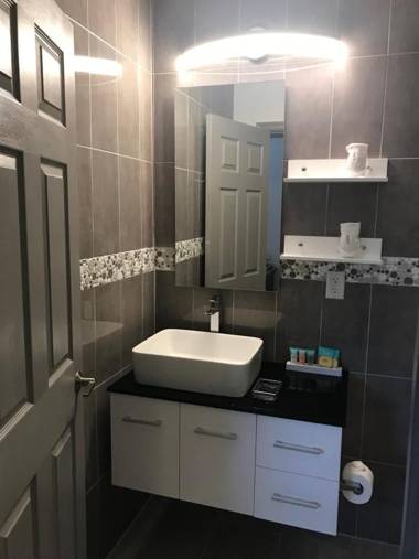 Elaine's Cape May Boutique Hotel