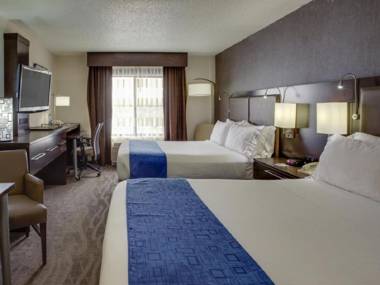 Holiday Inn Express Hotel & Suites Meadowlands Area an IHG Hotel