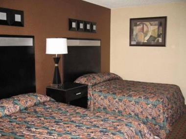 Town House Inn and Suites