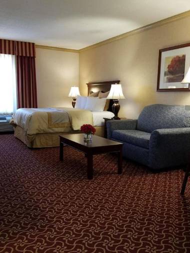 Best Western PLUS Morristown Inn