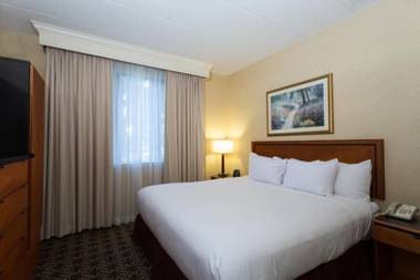 DoubleTree Suites by Hilton Mount Laurel