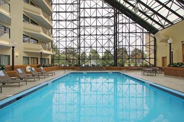 DoubleTree by Hilton Hotel Newark Airport
