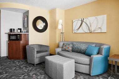 Courtyard by Marriott Newark Downtown