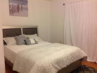Mojoy Homesuites At Runyon