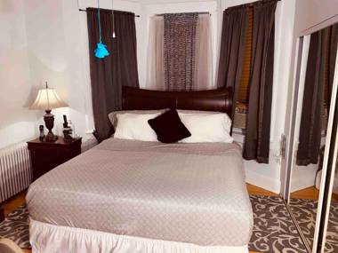 Room in Guest room - 7privateroom Jacuzzimassage Sitparking15mins2ny