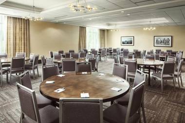 Hampton Inn & Suites Teaneck/Glenpointe