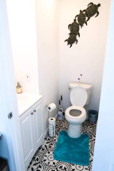 2 Blocks from Beach-Sleeps 16