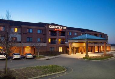 Courtyard by Marriott West Orange