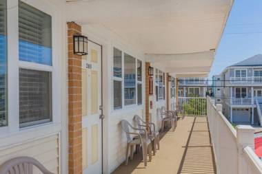 Esplanade Suites - A Sundance Vacations Property