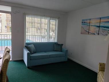 Royal Canadian Motel