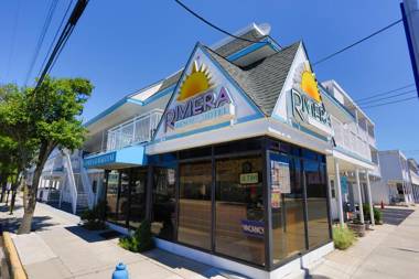 Riviera Resort & Suites