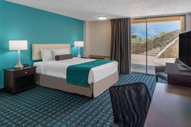 Howard Johnson by Wyndham Albuquerque Midtown