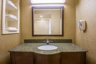 Holiday Inn Express & Suites Clovis an IHG Hotel