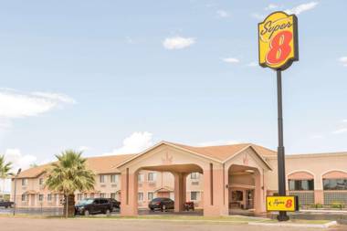 Super 8 by Wyndham Deming NM