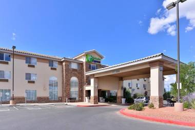 Holiday Inn Express Hotel & Suites Farmington an IHG Hotel