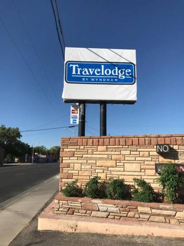 Travelodge by Wyndham Farmington