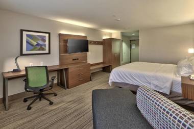 Holiday Inn Express & Suites Portales an IHG Hotel