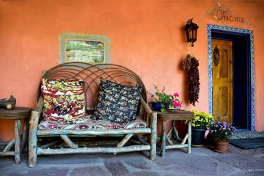 Adobe and Pines Inn Bed and Breakfast