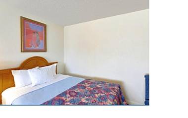 Casa Lemus Inn & Restaurant