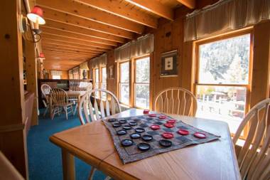 The Lodge at Red River