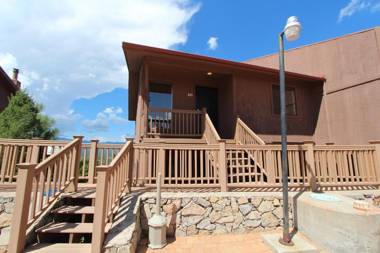 Crown Point Owners Association a VRI resort