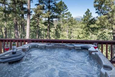 Sierra's Grace 3 Bedrooms Sleeps 8 Shuffleboard View Hot Tub