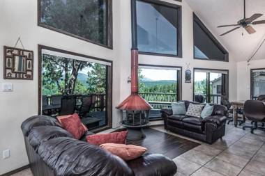 Gray Wolf Lodge 4 Bedrooms Hot Tub Mountain View Pool Table Sleeps 9