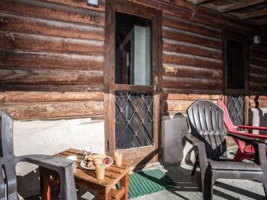 Apache Village Cabinette 11 Queen Bed Midtown Sleeps 2