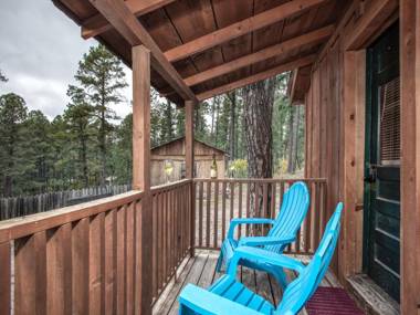 Crescent Moon Studio Fireplace Jetted Tub Midtown Sleeps 2