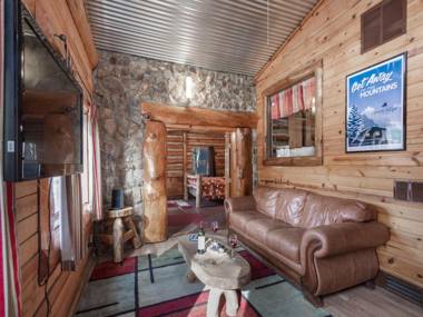 Dancing Bear 2 Bedrooms Front Porch Midtown Sleeps 6