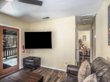 Midtown Riverfront 3 2 Bedrooms Hot Tub Sleeps 6