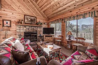 Breakaway Cabin 3 Bedrooms Sleeps 6 Pets Welcome Wood Fireplace