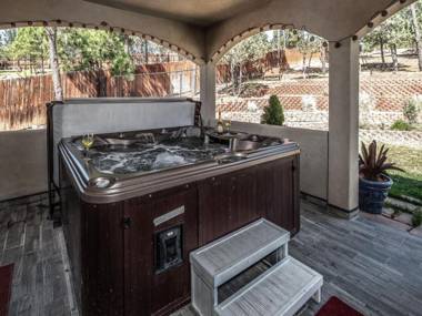 Gathering Place 5 Bedrooms Fireplace Game Room Sleeps 10