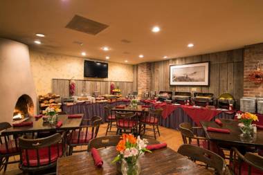 Inn of the Governors