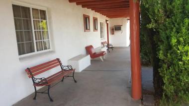 Cottonwood Court Motel