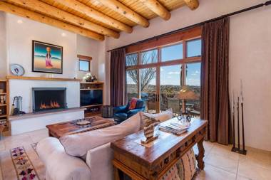 Bishop's Villa K 3 Bedrooms Pool Access Fireplace Wi-Fi Sleeps 6