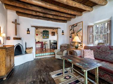 El Nido Lane Tesuque 1 Bedroom Sleeps 2 Private Yard WiFi Washer/Dryer