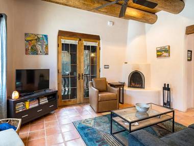 Deseo de Santa Fe 2 Bedrooms Patio WiFi Sleeps 4