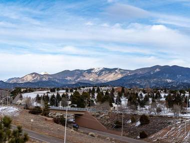 Vista La Sierra 2 Bedrooms Flat Screen TV Pet Friendly Sleeps 6