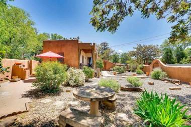 Gomez Gardens 2 Bedrooms Sleeps 4