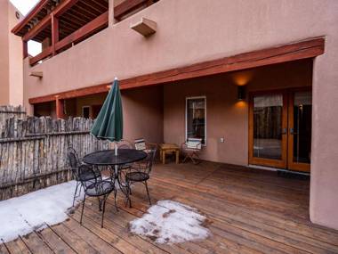 Cielo Grande B101 2 Bedrooms Pet Friendly Sleeps 4