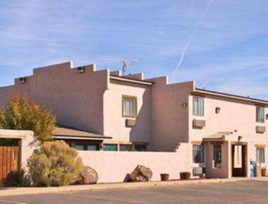 Super 8 by Wyndham Taos