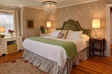 Hilltop House Bed & Breakfast